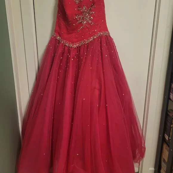 Grad dress - Picture 4 of 4